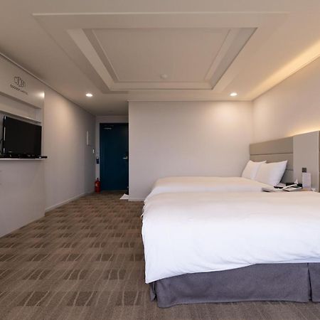 Cocoon Hotel Jeju Buitenkant foto